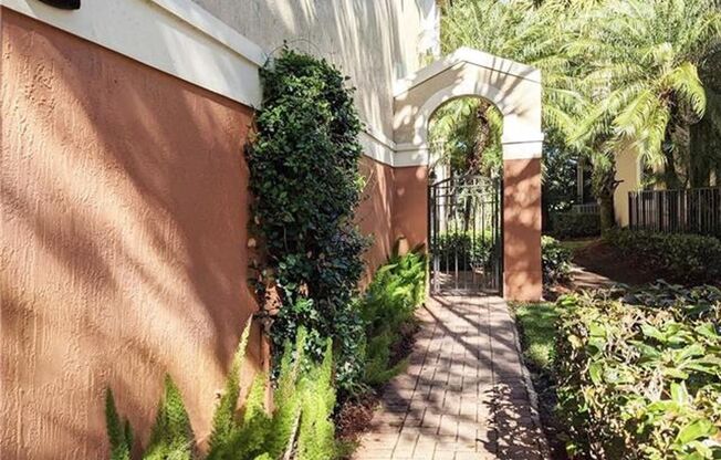 4150 Forest Dr th 4150, Weston, FL 33332