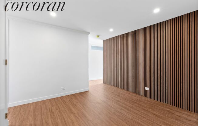 2 beds, 1 bath, 887 sqft, $6,500, Unit 18L