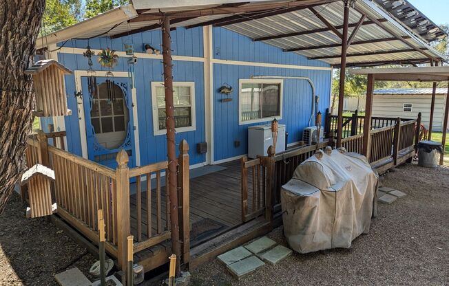 PRICE DROPPED HOLIDAY SPECIAL - Covered patio!! Affordable!!! Clean!!