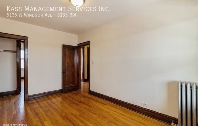 5135 W WINDSOR AVE