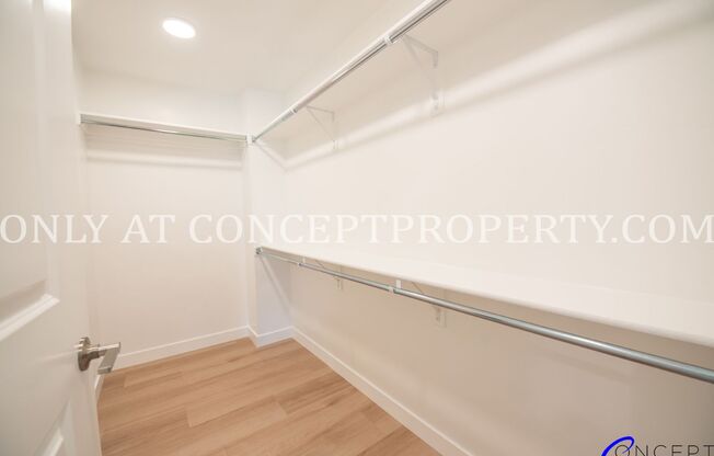 3 beds, 2 baths, 1,100 sqft, $2,699, Unit 1-232