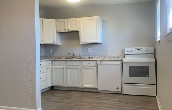 2 beds, 1 bath, 825 sqft, $995, Unit 6124-C
