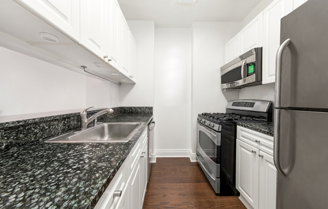 1 bed, 1 bath, 526 sqft, $3,700, Unit 4C