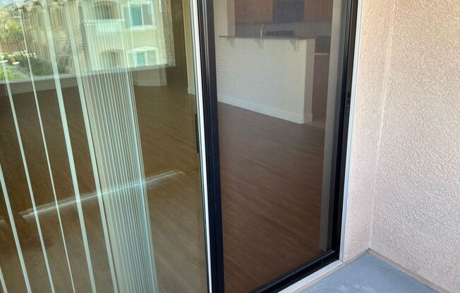 2 beds, 2 baths, $1,600, Unit Unit #2114