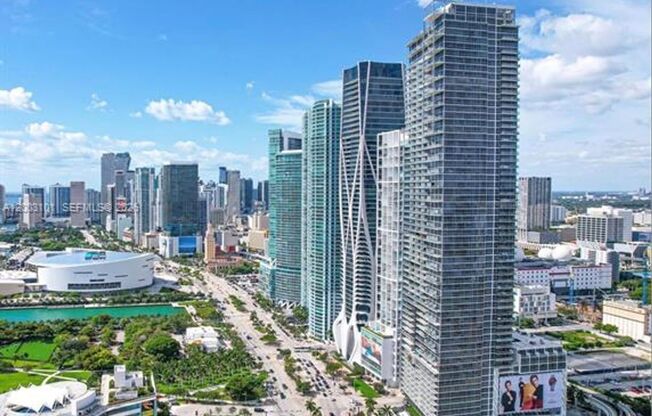2 beds, 2 baths, 1,498 sqft, $6,500, Unit 1100 Biscayne Blvd # 4803