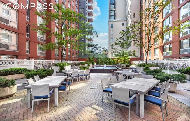1 bed, 1 bath, 706 sqft, $5,200, Unit S11C