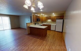 2 beds, 1 bath, 925 sqft, $925