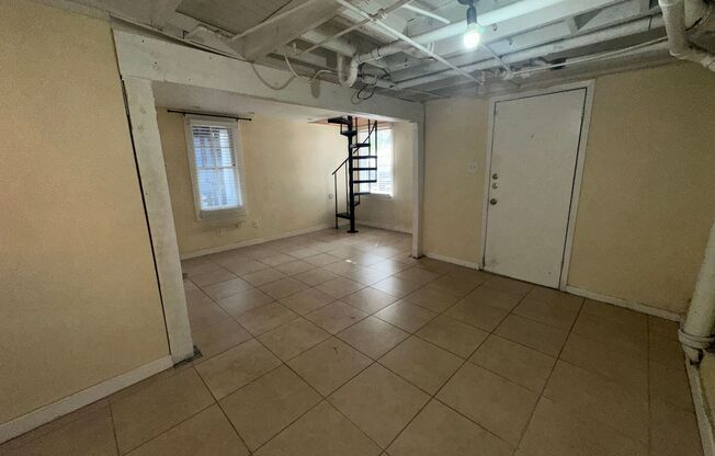 1 bed, 1 bath, $1,295