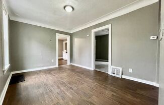 3 beds, 1 bath, $1,450