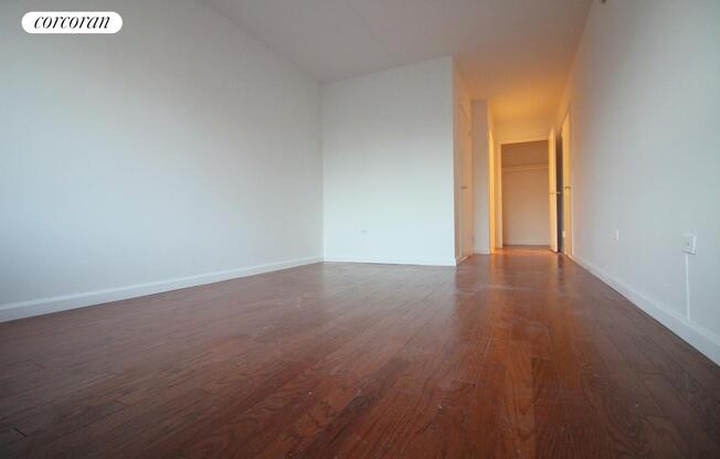 2 beds, 2 baths, $7,800, Unit 9D