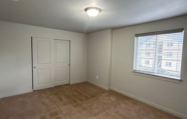 1 bed, 1 bath, $1,385, Unit A202