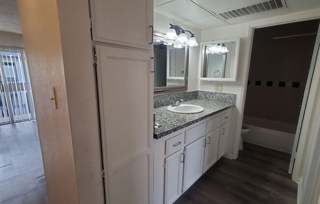 Amberwood Apartments