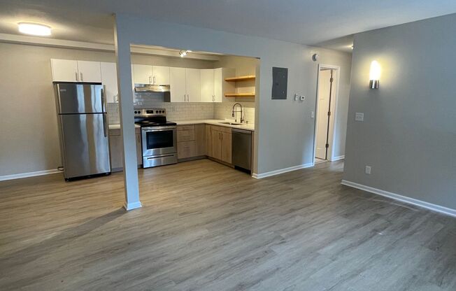 2 beds, 1 bath, $1,299, Unit #4