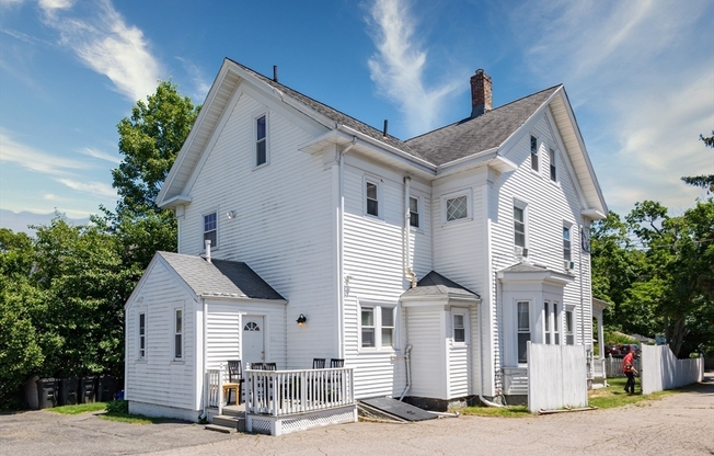 100 GREENLEAF