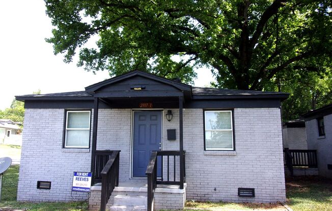 2 Bedroom 1 Bath Home Minutes from Uptown Charlotte