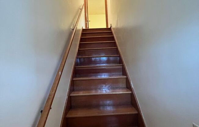 3 beds, 1.5 baths, 1,100 sqft, $1,980, Unit F-12