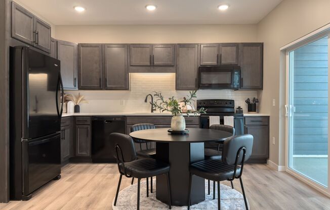 2 beds, 2.5 baths, 1,381 sqft, $2,599, Unit 4321-4