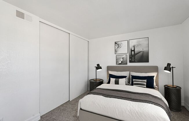 2 beds, 1 bath, 780 sqft, $1,348, Unit 25