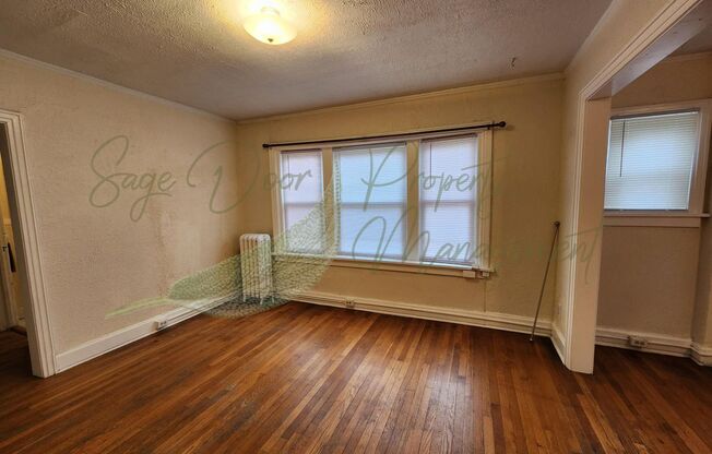 FREE RENT SPECIAL!!!