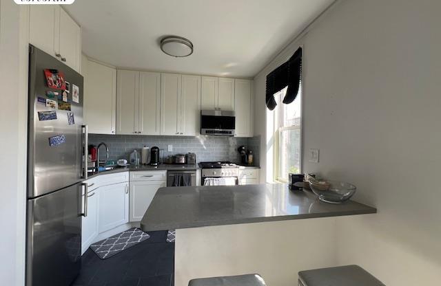 220 BERKELEY PL