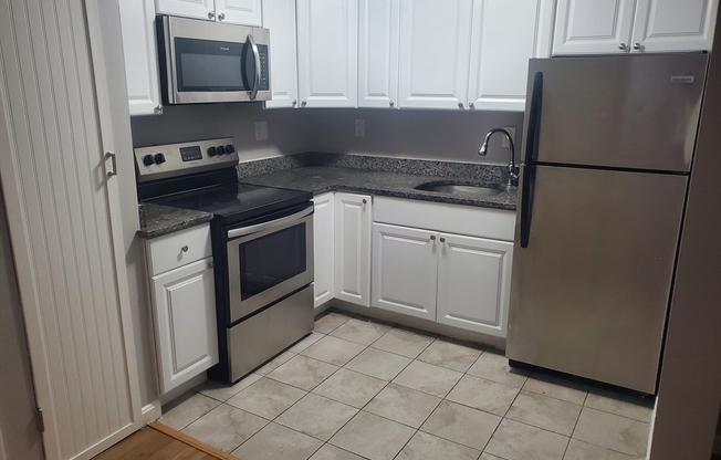 1 bed, 1 bath, 600 sqft, $2,100, Unit A-F