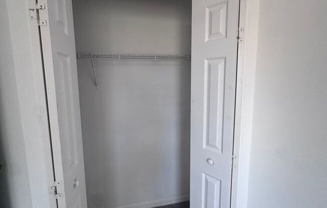 3 beds, 2.5 baths, $1,700