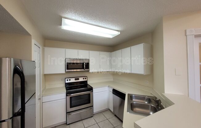 575 Bloomington Ct