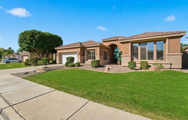 Beautiful Single-Level Home with Private Pool – Prime Arrowhead Location!