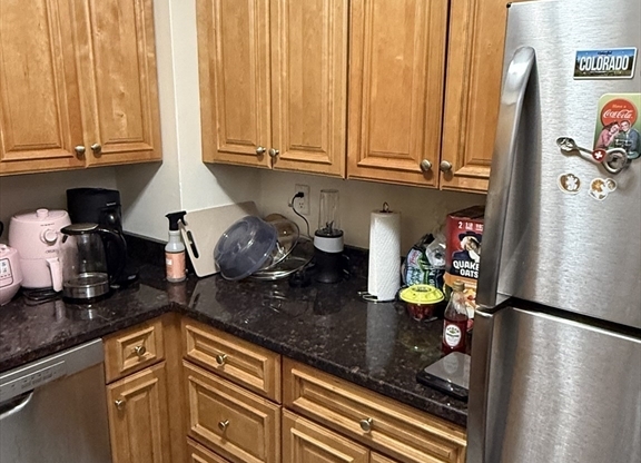 2 beds, 2 baths, 1,115 sqft, $3,850, Unit 304