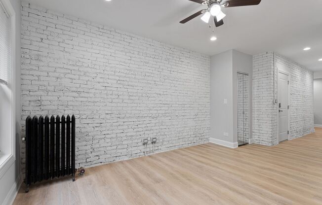 2 beds, 1 bath, 561 sqft, $2,100, Unit 1635-2N