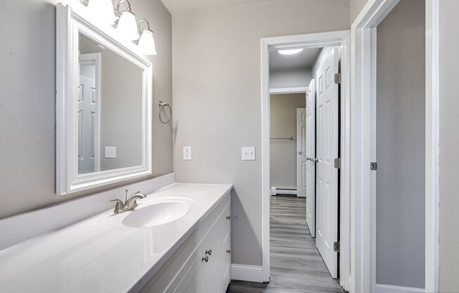 2 beds, 1.5 baths, 925 sqft, $1,199, Unit 3015 - E71