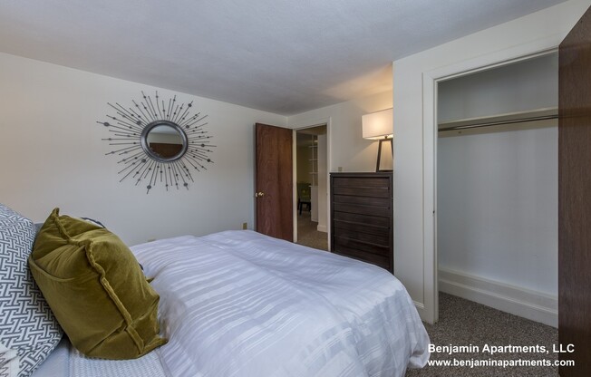 2 BRATTLE DR