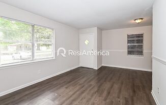 3 beds, 1 bath, $1,195