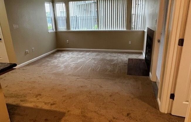 2 beds, 1 bath, 825 sqft, $1,850, Unit 114