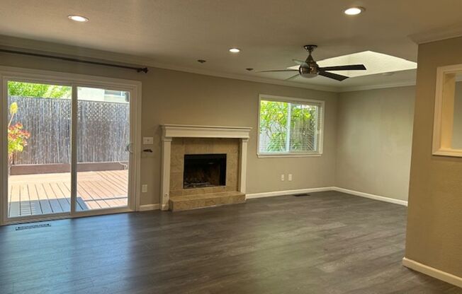 3 Bed/2 Bath- Beautifully Updated Townhome w/ Backyard- Move In Ready! Yes!