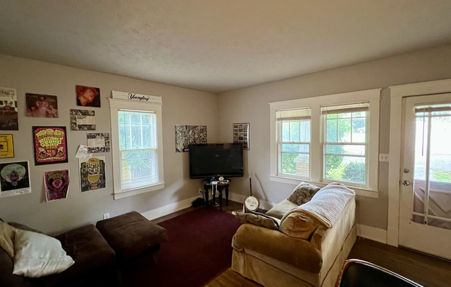 1164 KIRKLAND AVE