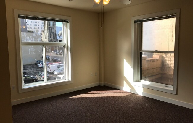 Studio, 1 bath, 260 sqft, $945, Unit 214