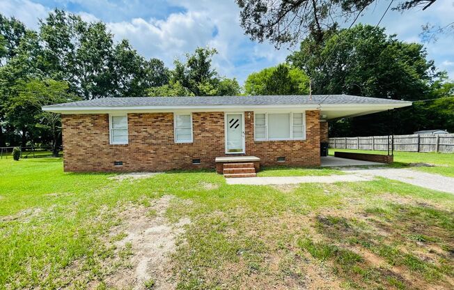ADORABLE BRICK RANCH IN LAGRANGE  *3 BR, 1 BA* NEWLY RENOVATED