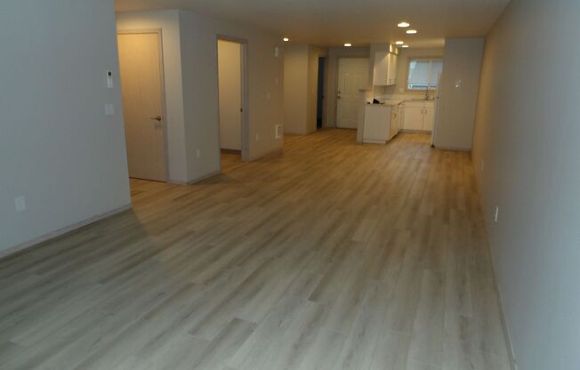 2 beds, 2 baths, 1,240 sqft, $1,940, Unit R77