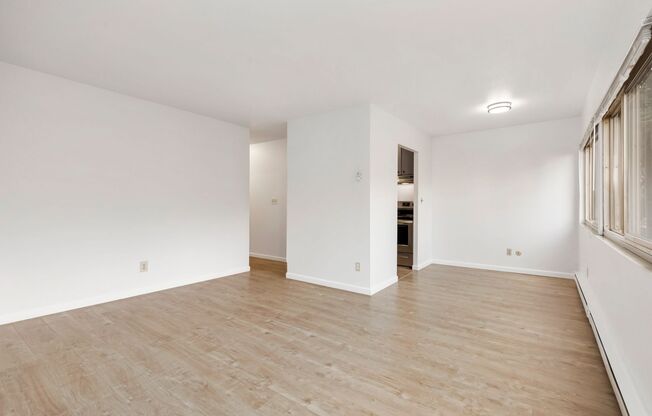 1 bed, 1 bath, 607 sqft, $1,850, Unit 801