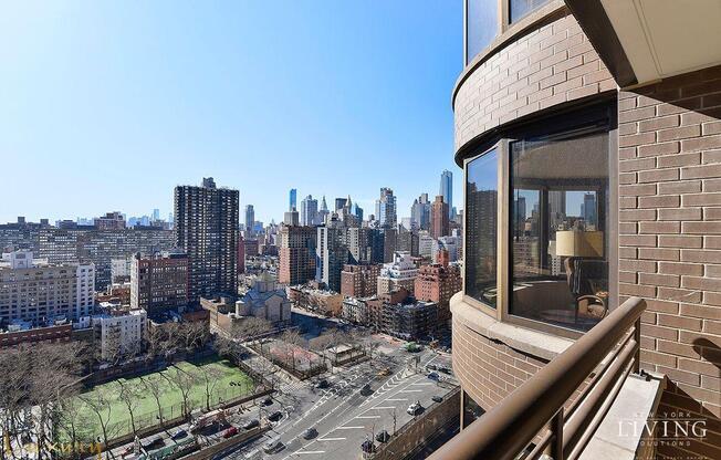 1 bed, 2.5 baths, 10,009 sqft, $6,100, Unit 24a
