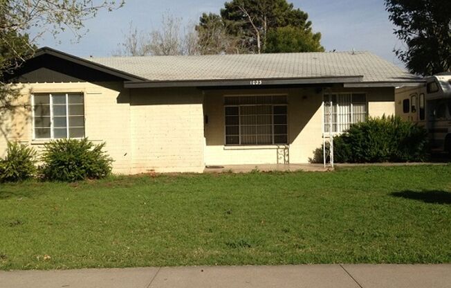 3 Bed, 2 Bath in Tempe – Available August 15 | $1,950/mo