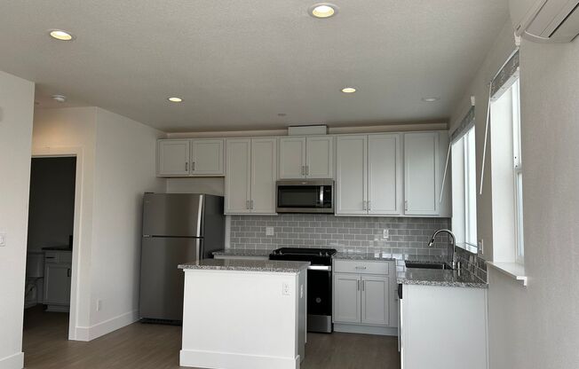 1 BED 1 BATH JR ADU 2 months Free rent is applied to the 2nd month and the last month.