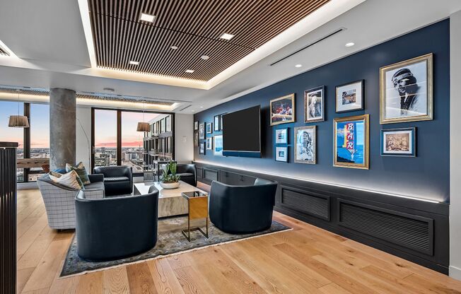 Gorgeous Two Bedroom Condo in The Coloradan!