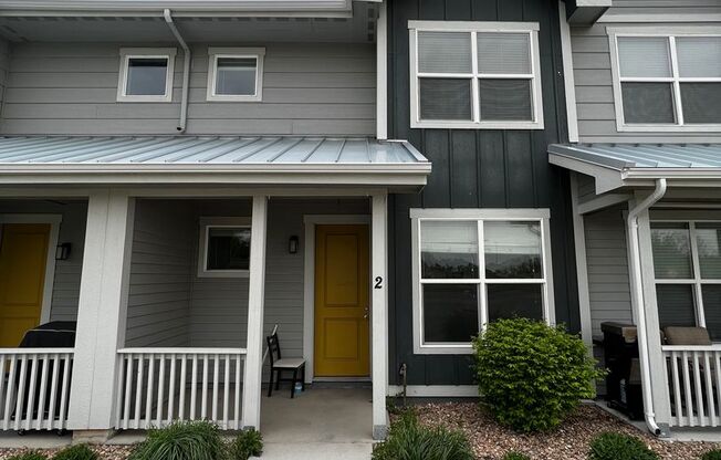 Spacious and Light-Filled 2 Bedroom, 2.5 Bathroom Home