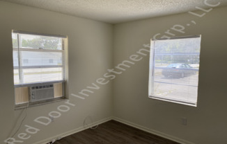 2 beds, 1 bath, $1,095, Unit F1