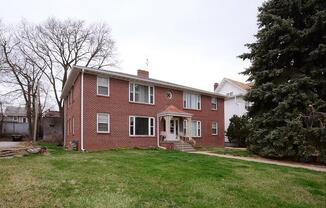 210 N 32 AVE