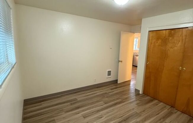 Charming Small Community in Desirable South Salem