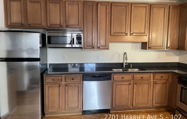 2701 Harriet Ave #203