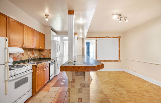 Edmunds St NW 4000 PM HOLD FUNDS $4935.98 07/25